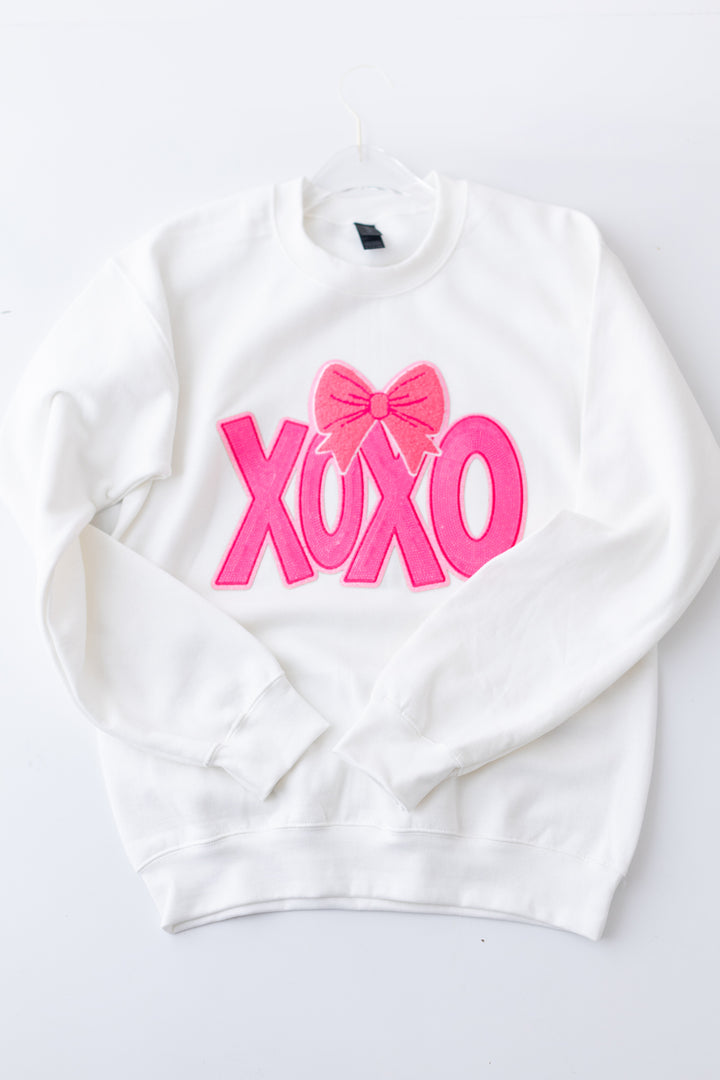 XOXO bow Pullover